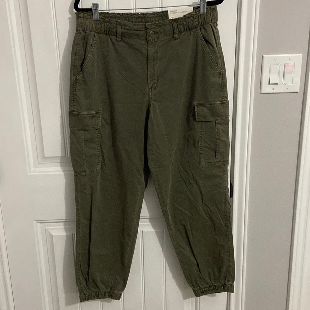 AE mom cargo joggers
